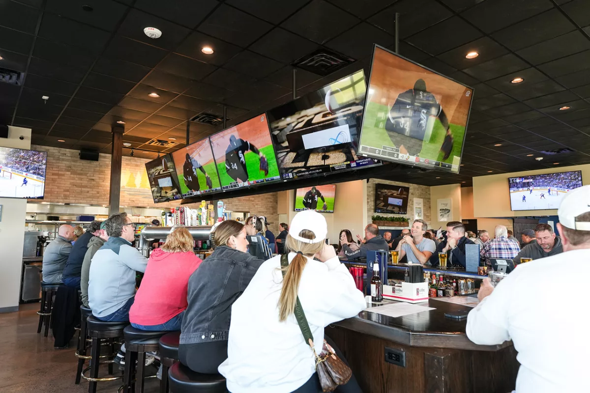 Best Audiovisual Solution for Sports Bars, Restaurants