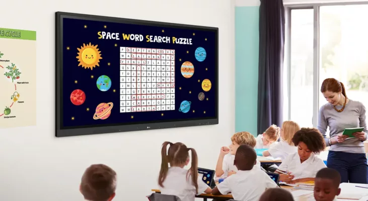 LG CreateBoard interactive digital whiteboard for school